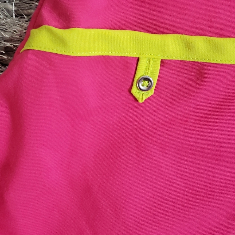 Scrub Top - Picture 2 of 3